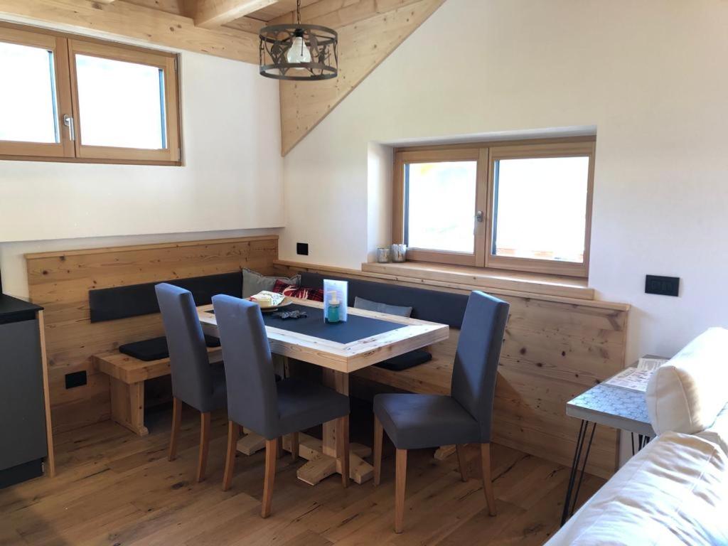 A seating area at Cèsa Prinoth