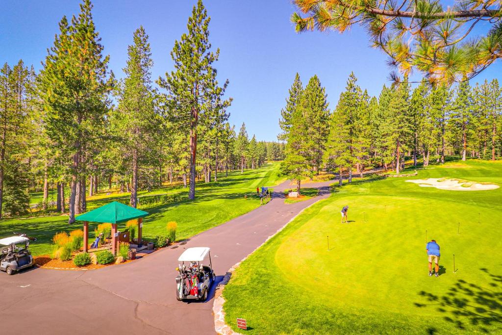 Hosté ubytování Snowpeak Chalet in Tahoe Donner