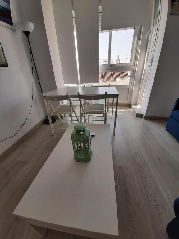 Zdjęcie z galerii obiektu Apartamento Con Encanto 'Larios Street II' w Maladze