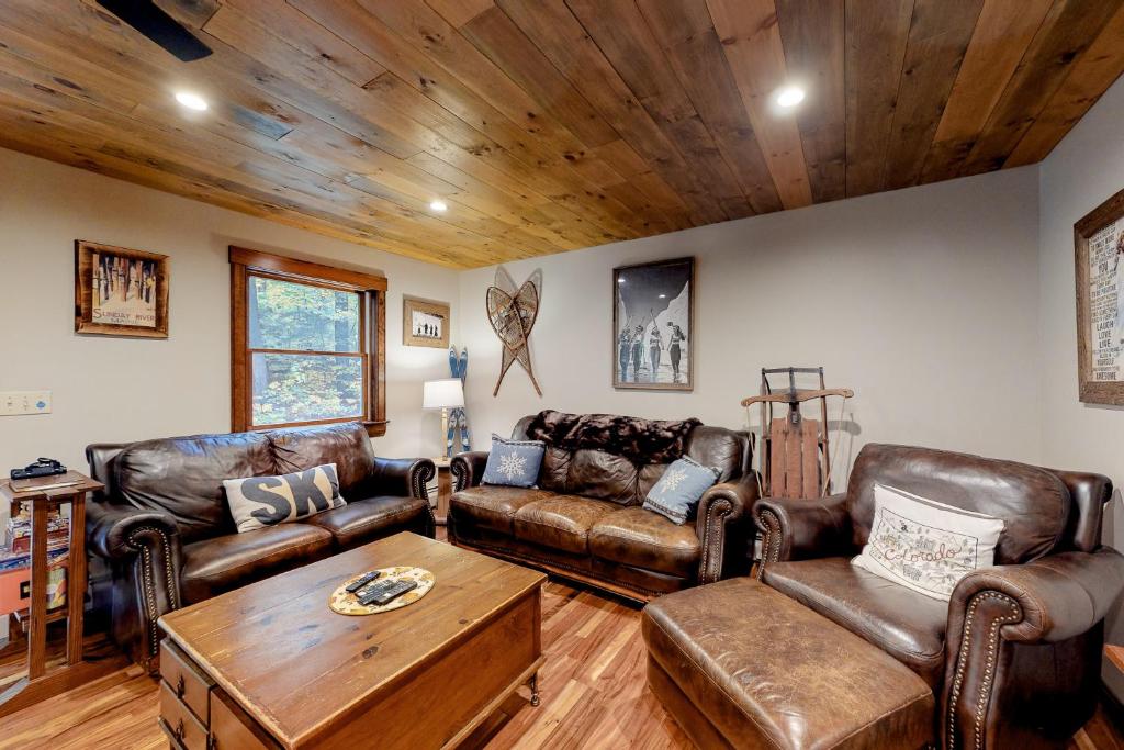 A seating area at Sunday River Ski House