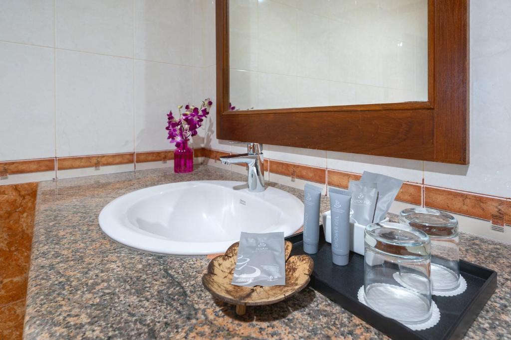 Ванная комната в Memory Karon Resort
