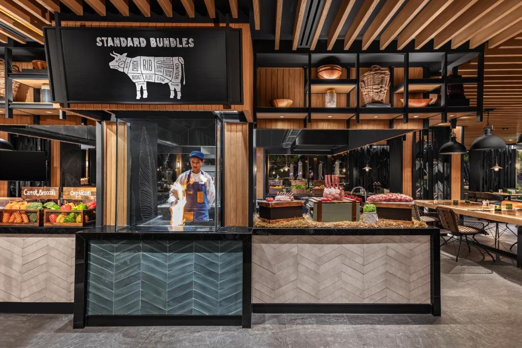 Four Points by Sheraton Phuket Patong Beach Resort - Resim 32