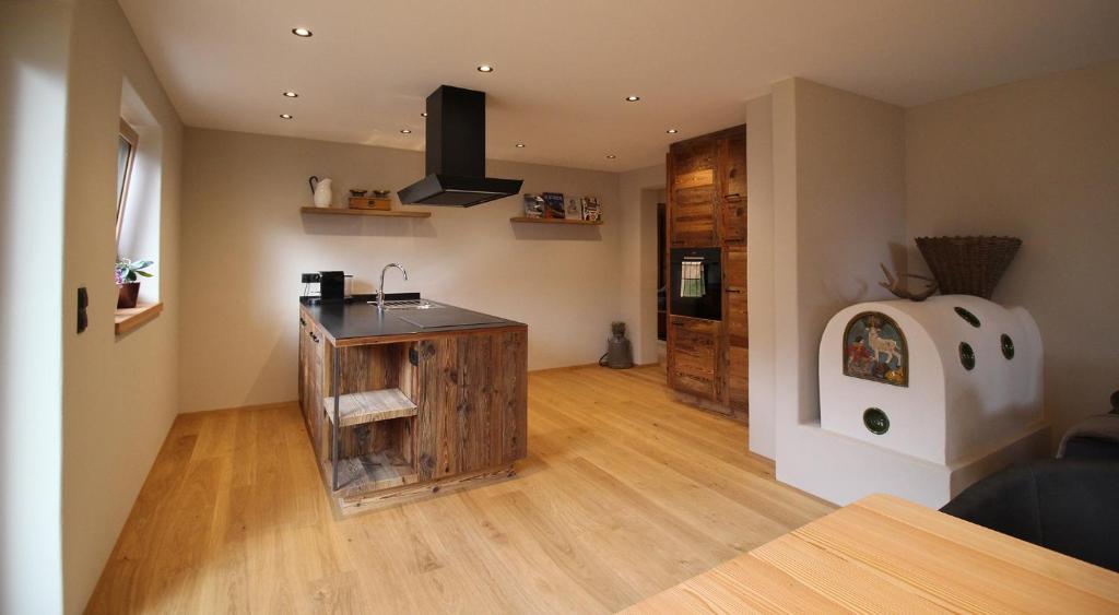 Kuchyň nebo kuchyňský kout v ubytování Bergchalet Prantach