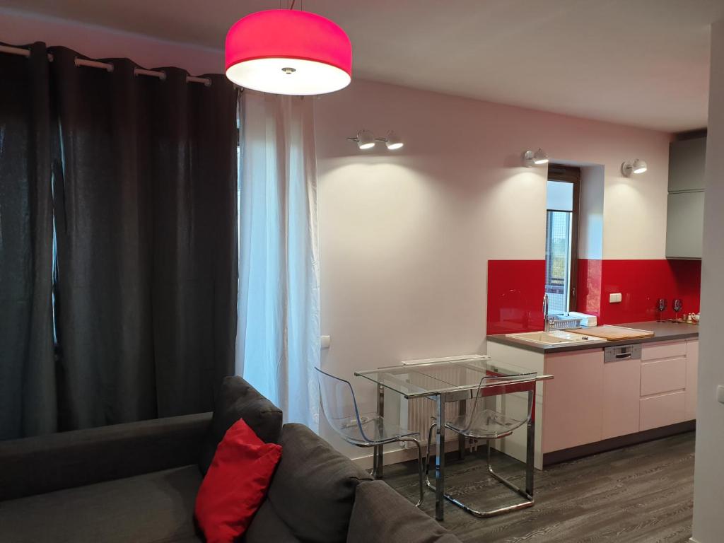 Kuchyňa alebo kuchynka v ubytovaní Apartamenty Promenada