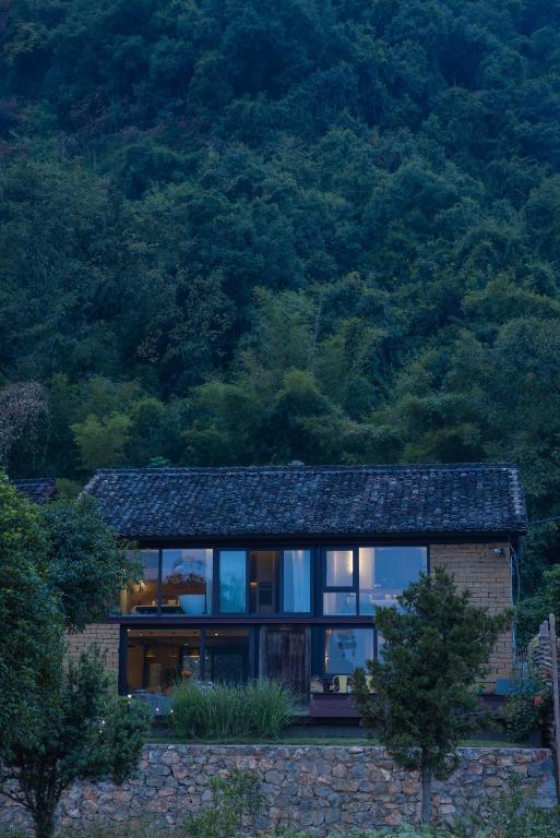 Yangshuo Hillside Homestay - Villa De Trois Chambres