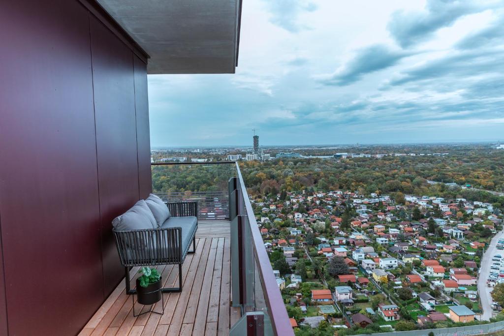 Amazing view over Vienna and infinity pool - Two-Bedroom Apartment