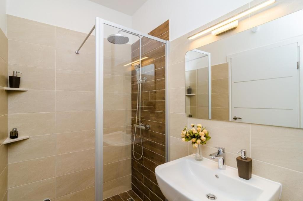 Apartment & Room Lady O - 19