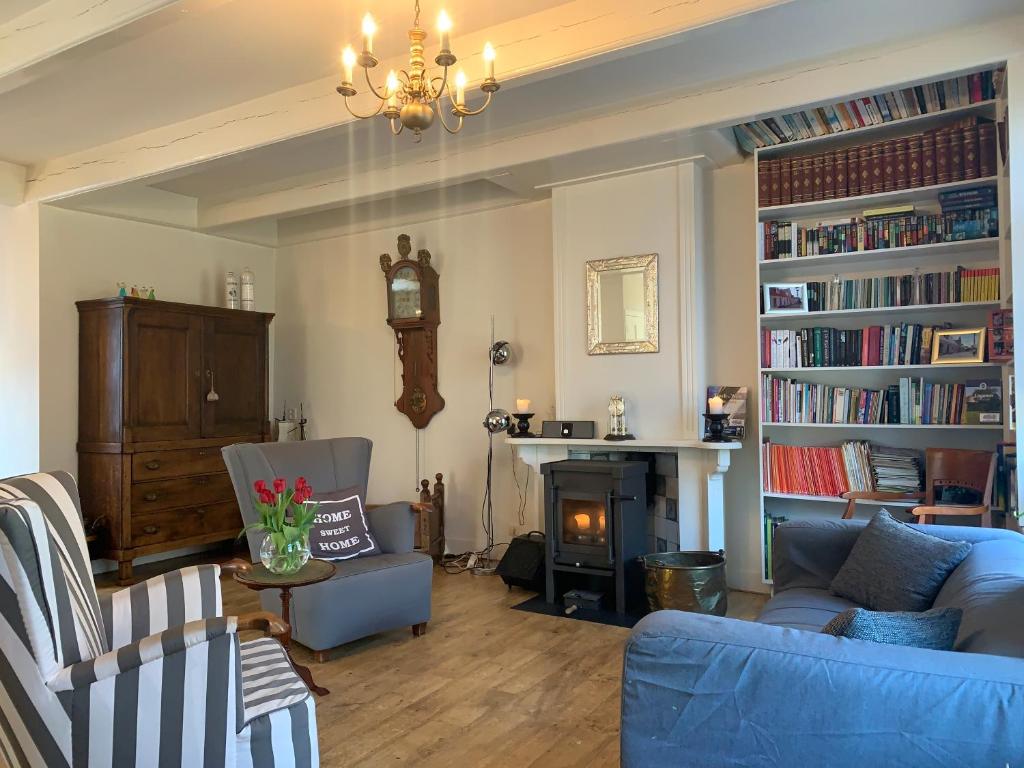 Posezení v ubytování De Thuiskamer in Grou als B&B of Vakantiehuis