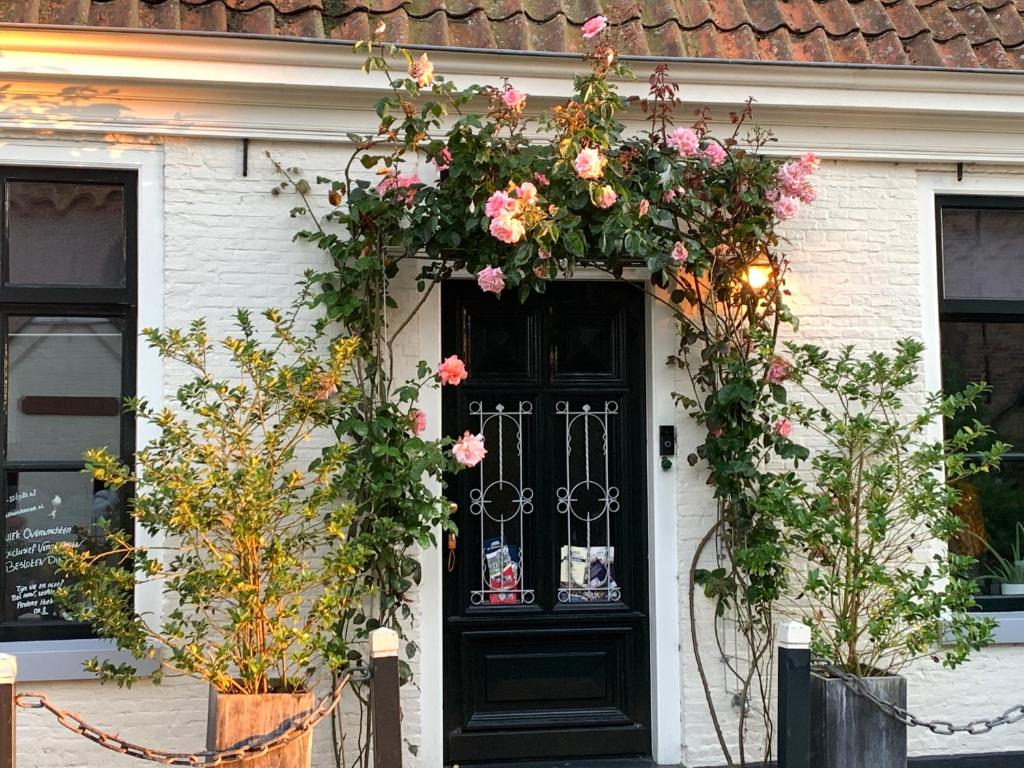 Exteriér nebo vchod ubytování De Thuiskamer in Grou als B&B of Vakantiehuis