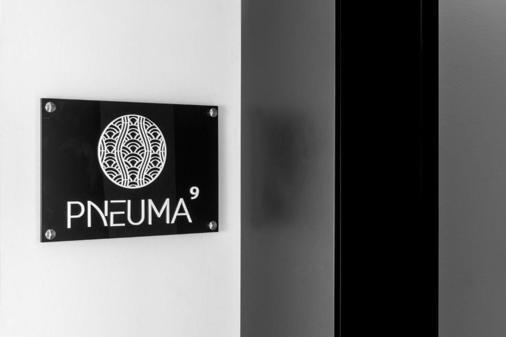 Certifikát, hodnocení, plakát nebo jiný dokument vystavený v ubytování Essence Suites Downtown Suites - Adults Only