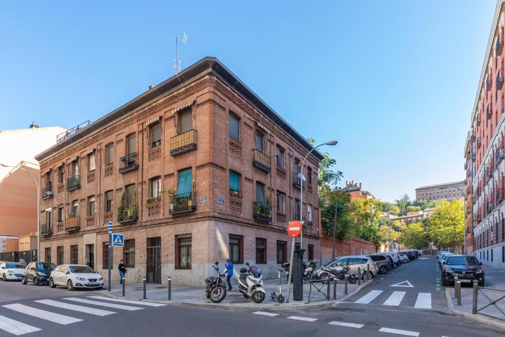 HOMEABOUT IMPERIAL APARTMENT - One-Bedroom Apartment