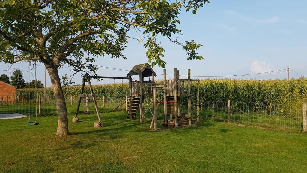 Zahrada ubytování Vakantiewoning Hélence