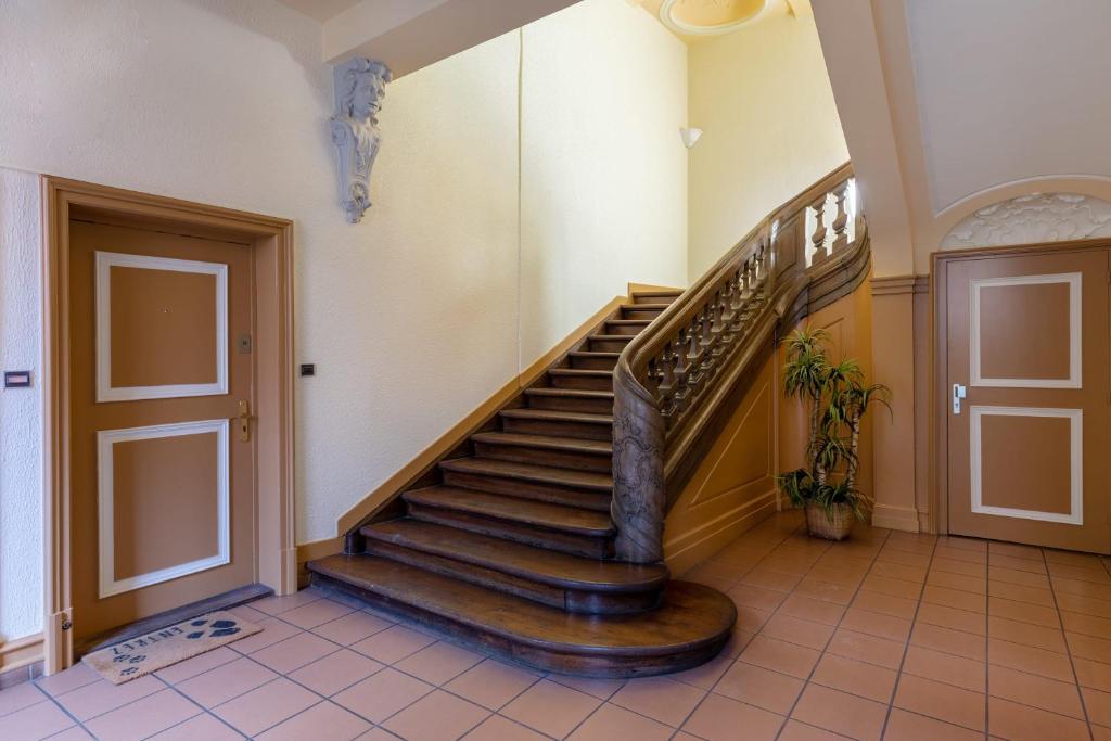Travel Homes The Invitation Ideal Little Venice – photo 10