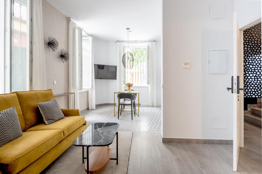 Hernando Colón Olehousing - 10