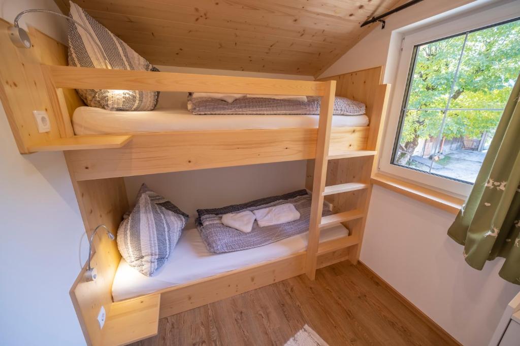 Postel nebo postele na pokoji v ubytování Ferienwohnungen Seraphine und Theresia