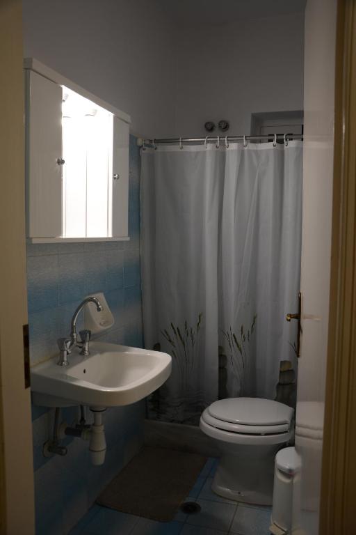 Koupelna v ubytování Thalis Rooms