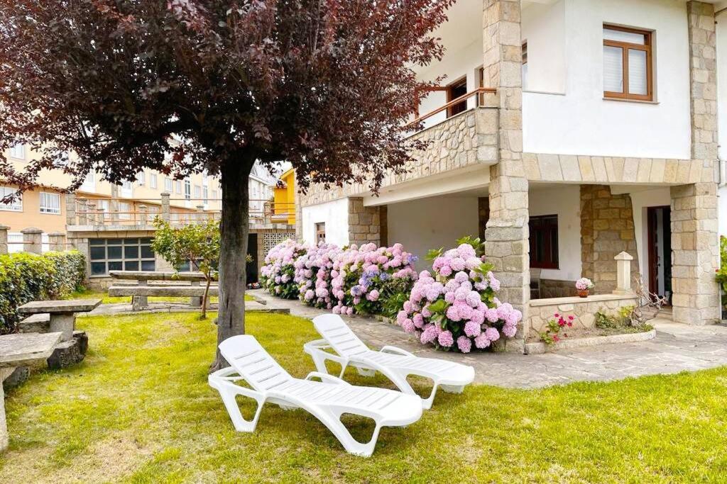 Ogród w obiekcie Covas Beach Garden