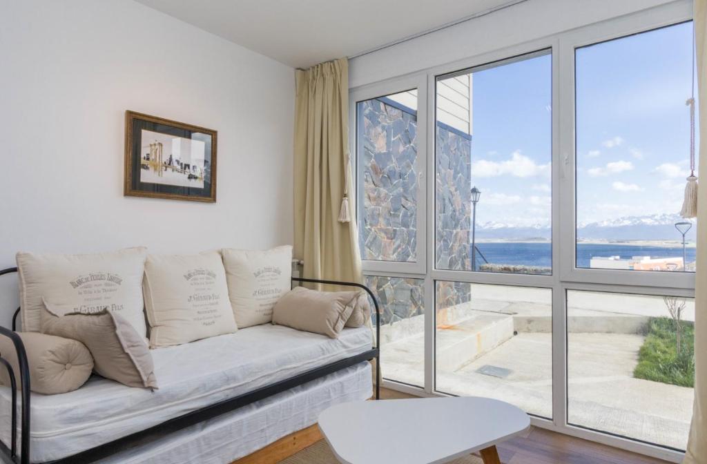 Edificio Miradores del Beagle - One-Bedroom Apartment