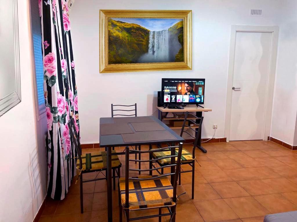Don Quijote APARTAMENTS TPH Madrid, Madrid – Precios ...