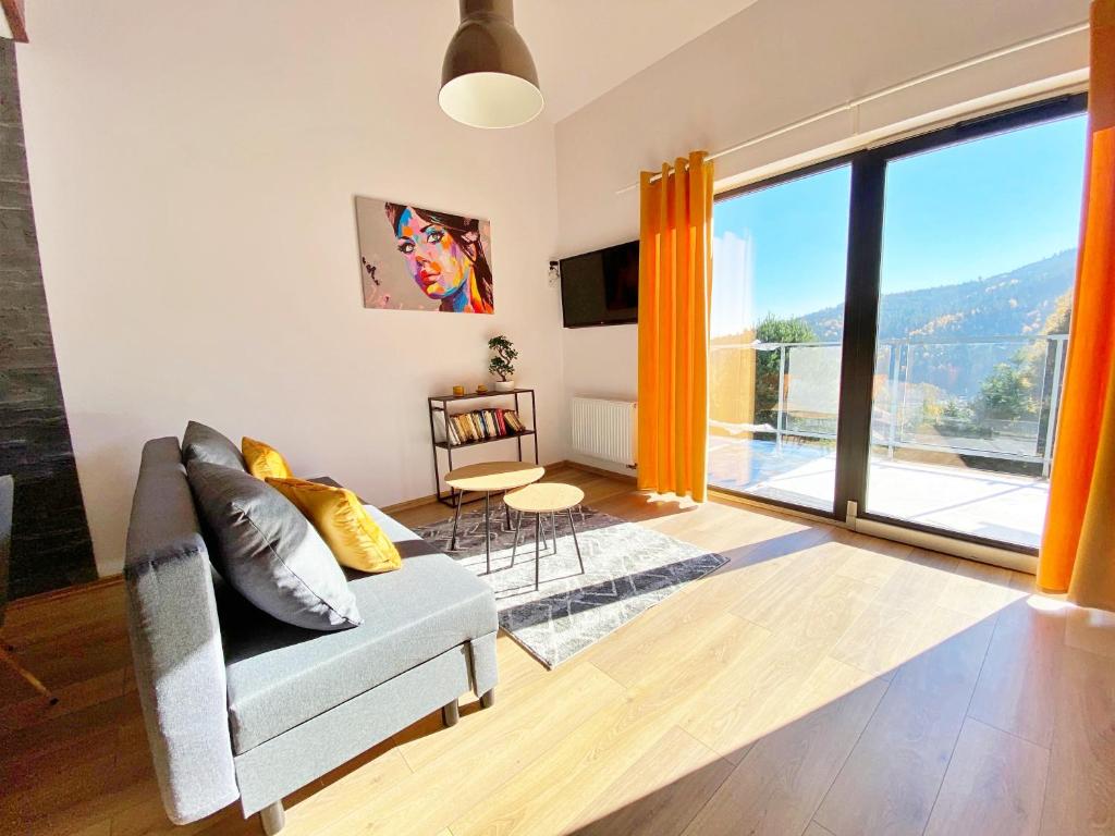 Výhľad na hory alebo výhľad na hory priamo z apartmánu