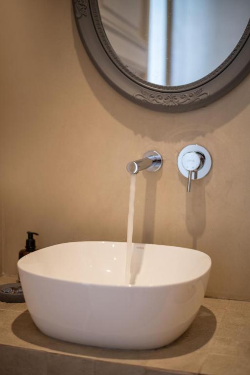 A bathroom at Emporikon Athens Hotel