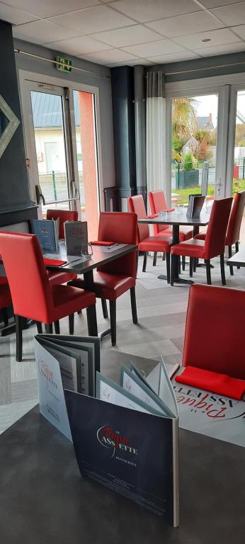 Posezení v ubytování As Hotel Orléans Nord Artenay