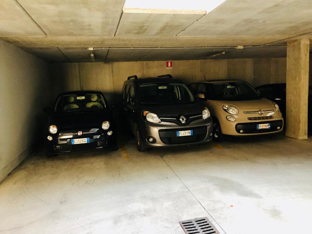 Bergamo Easy Airport - private parking - 10