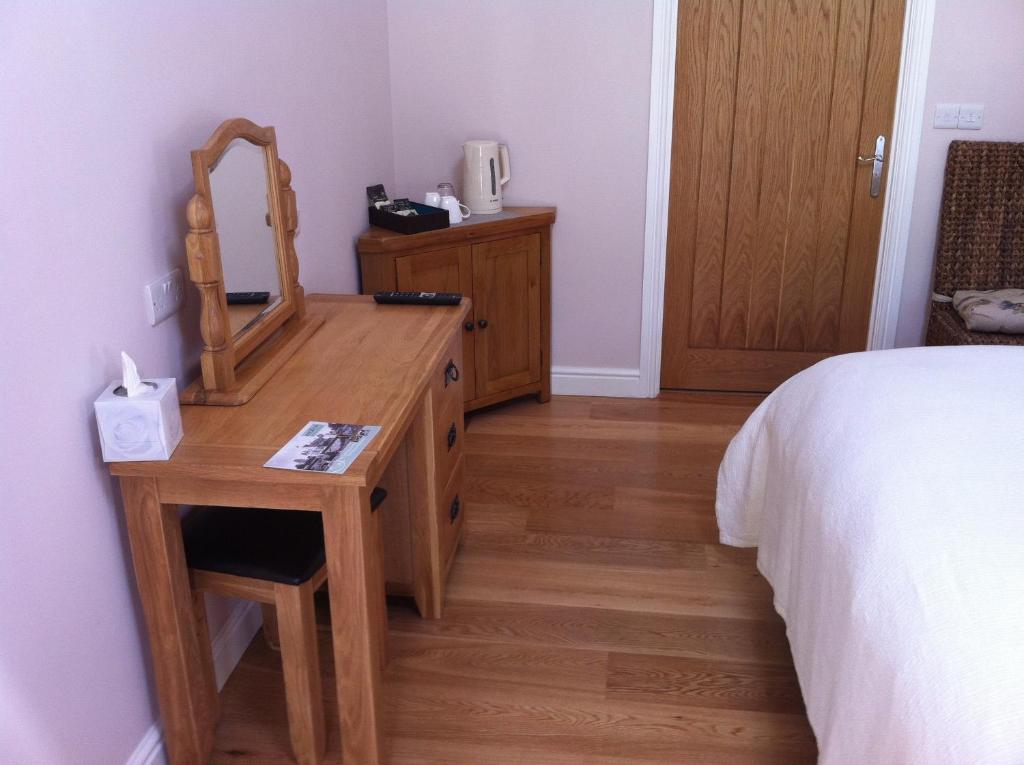 The Cholmeley Arms - Deluxe Double Or Twin Room