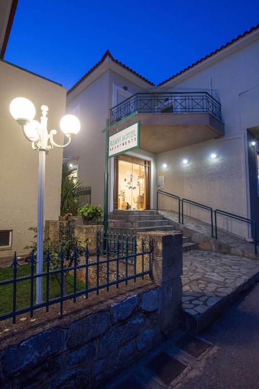アパートホテルが所在する建物