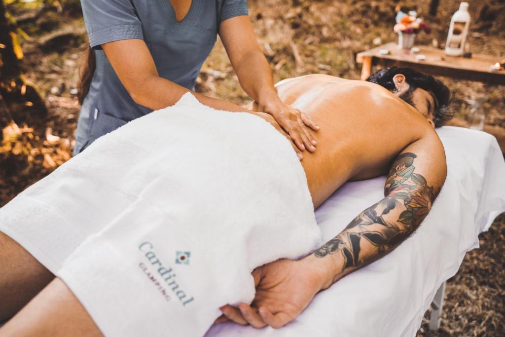 Lázně a/nebo wellness v ubytování Cardinal Glamping