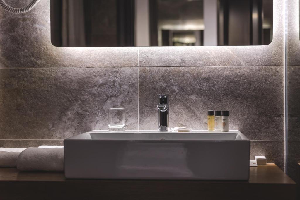 Boscovich Boutique Hotel - 8