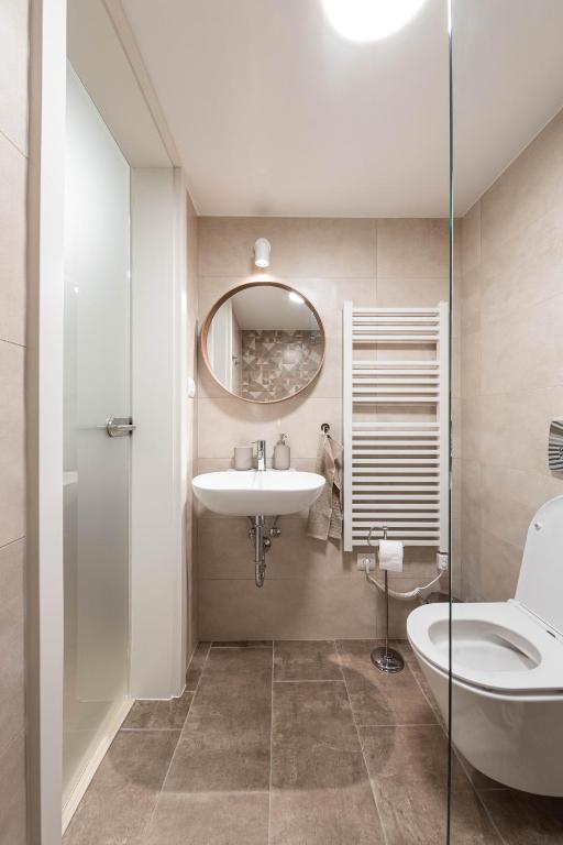 A bathroom at Ozone One Apartment