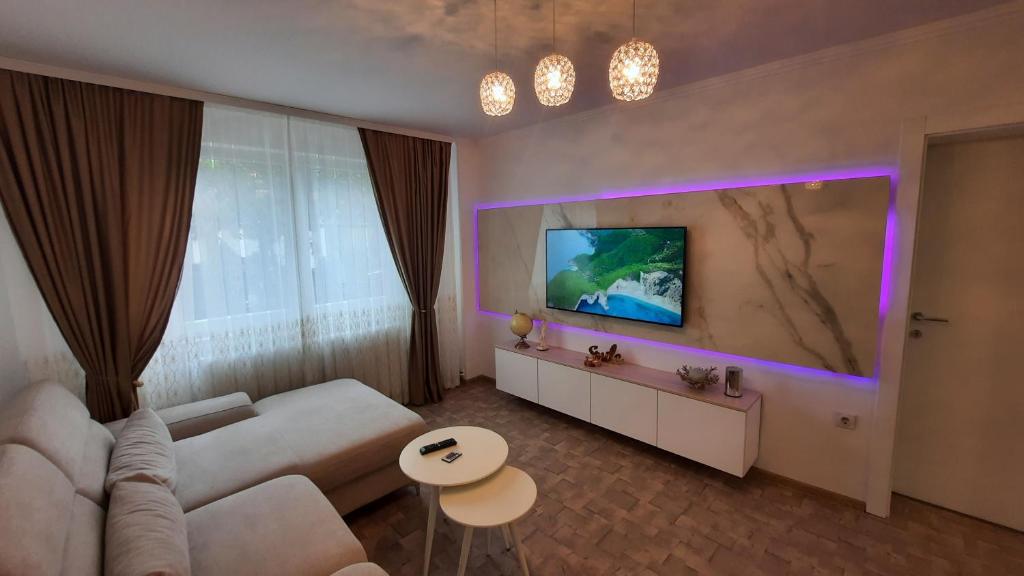 A seating area at Lux Apartment ll Prijedor