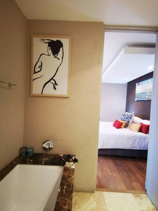1007-Stunning Studio apt with incredible Joburg views - Appartement D'une Chambre