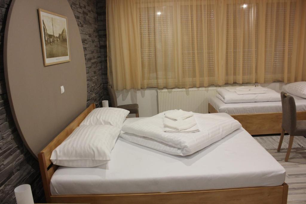 Sobe MARTA - Quadruple Room