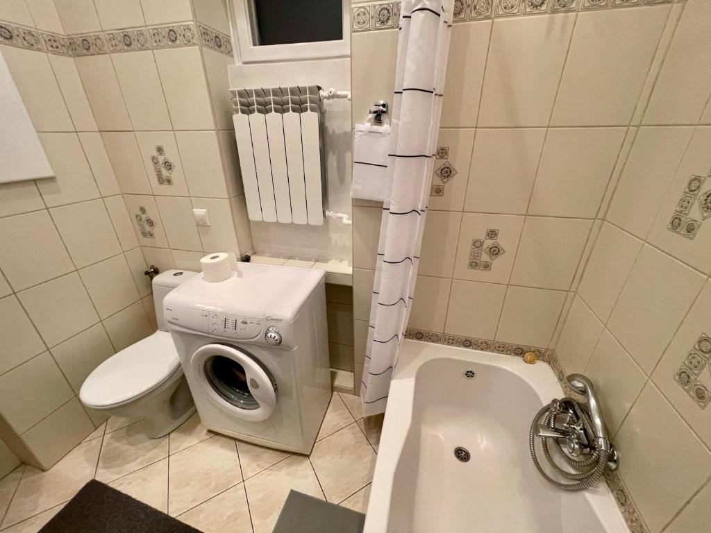 Kúpeľňa v ubytovaní ROYAL 2 Old Town fast WiFi Netflix HBO AppleTV+