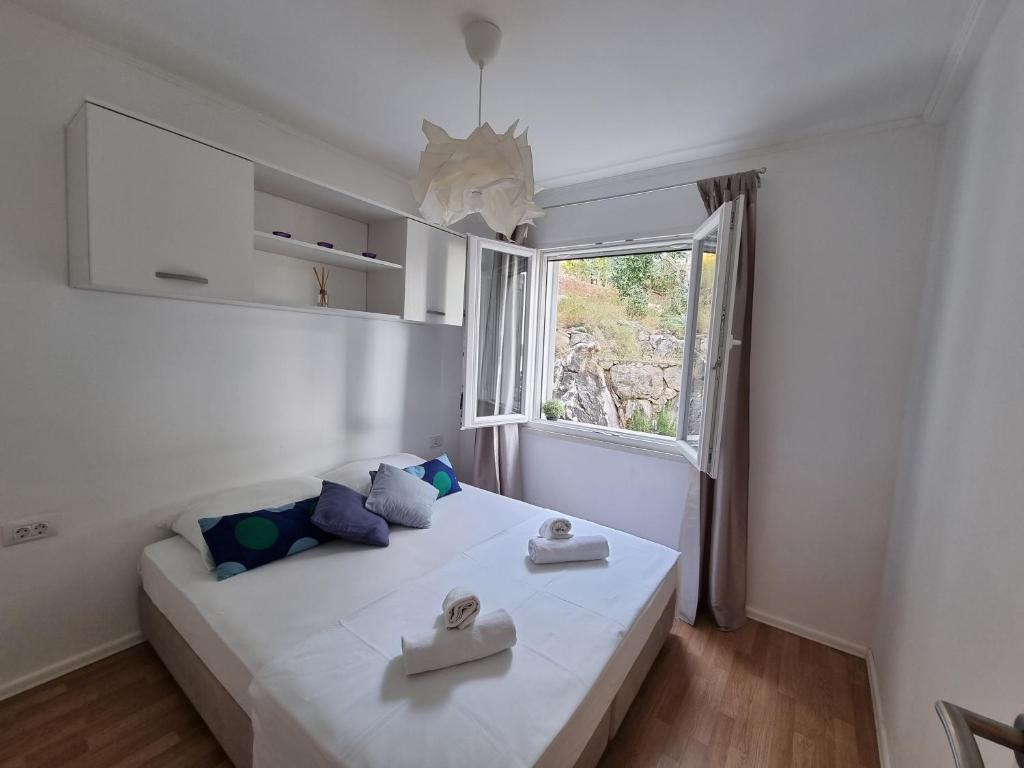 Zdjęcie z galerii obiektu Holiday Home Prišćapac w mieście Prižba