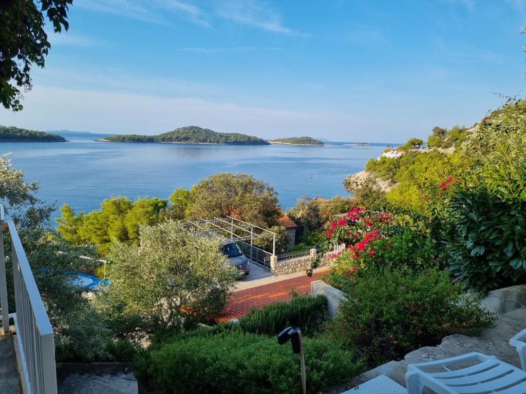 Zdjęcie z galerii obiektu Holiday Home Prišćapac w mieście Prižba
