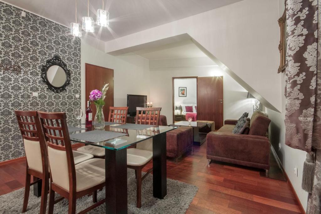 Posedenie v ubytovaní ApartSerwis - Gorące Źródła Apartament Lodowa Kopa 1