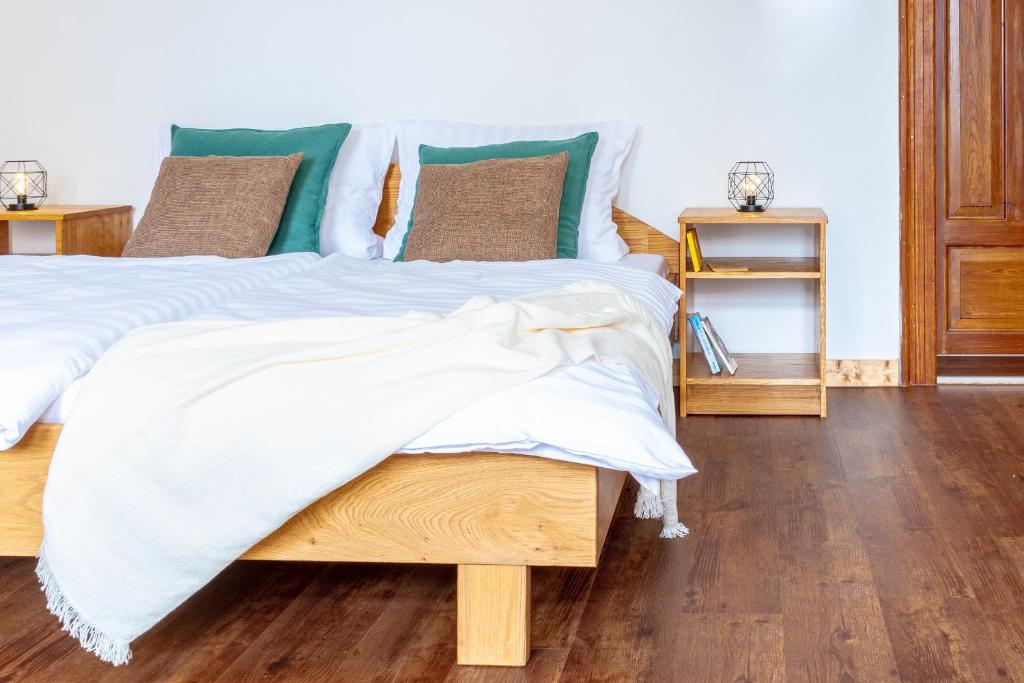 Sächsischer Hof - 1