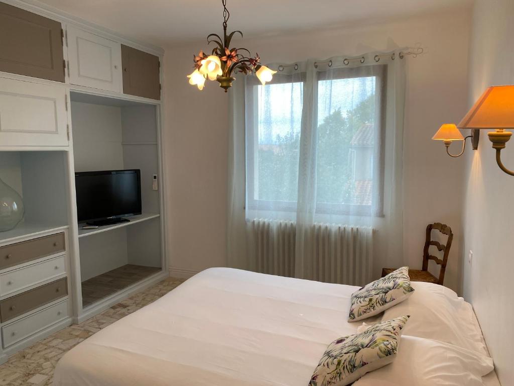 MAISON MIGNARDISE - Cité - 18