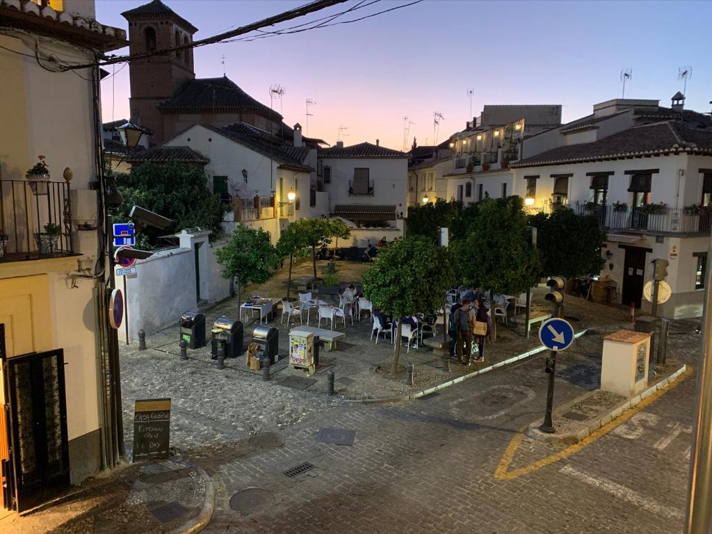 Apartment House with terrace in Albaicín for families ...