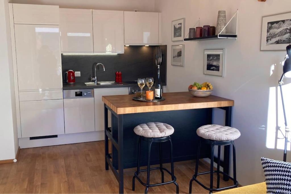 Kuchyňa alebo kuchynka v ubytovaní Apartment Hucklehaus