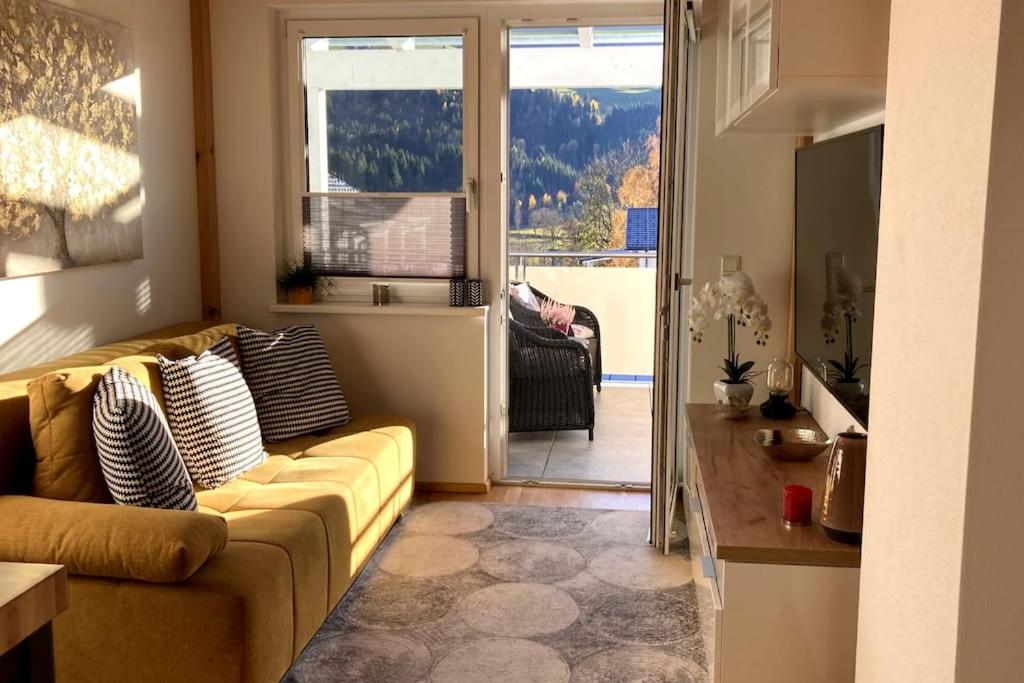 Výhľad na hory alebo výhľad na hory priamo z apartmánu