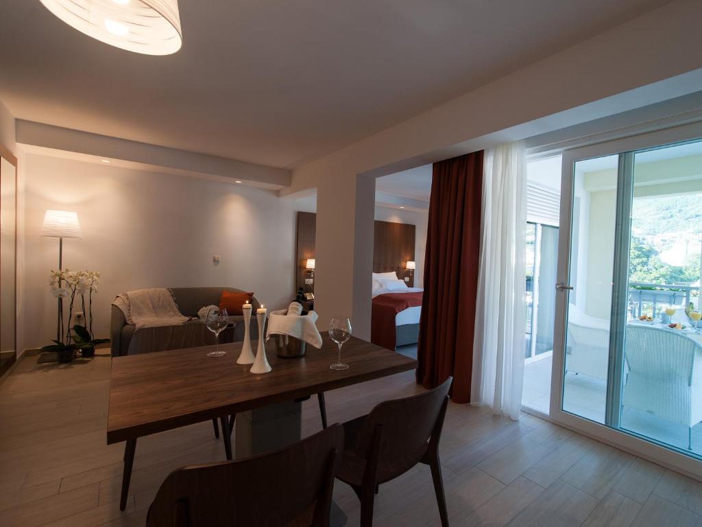 Fotografia z galérie ubytovania Aparthotel Miramare v destinácii Makarska