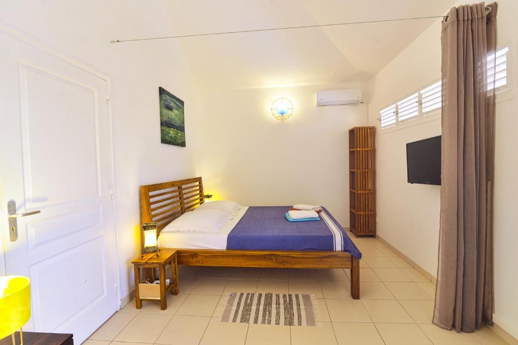Postel nebo postele na pokoji v ubytování Suite duplex avec piscine- jardin privée - 3 chambres - BED AND COFFEE FAMILY