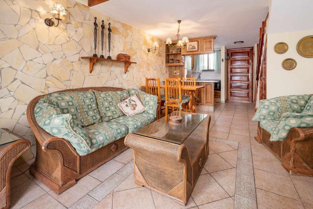 Rentaliday Palmera Canaria, Playa de las Americas – Updated ...