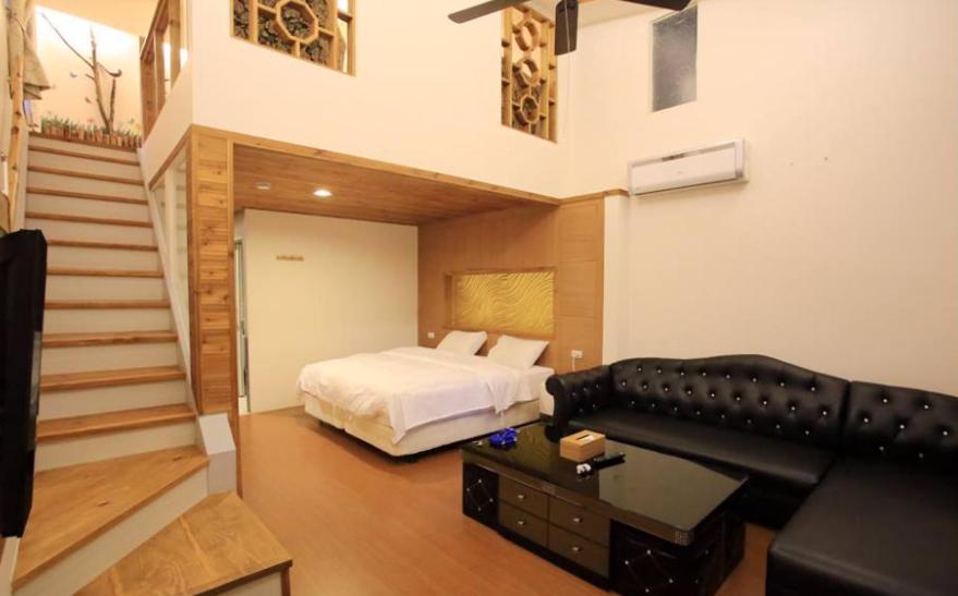 Upon The Hill - Two-Bedroom Villa