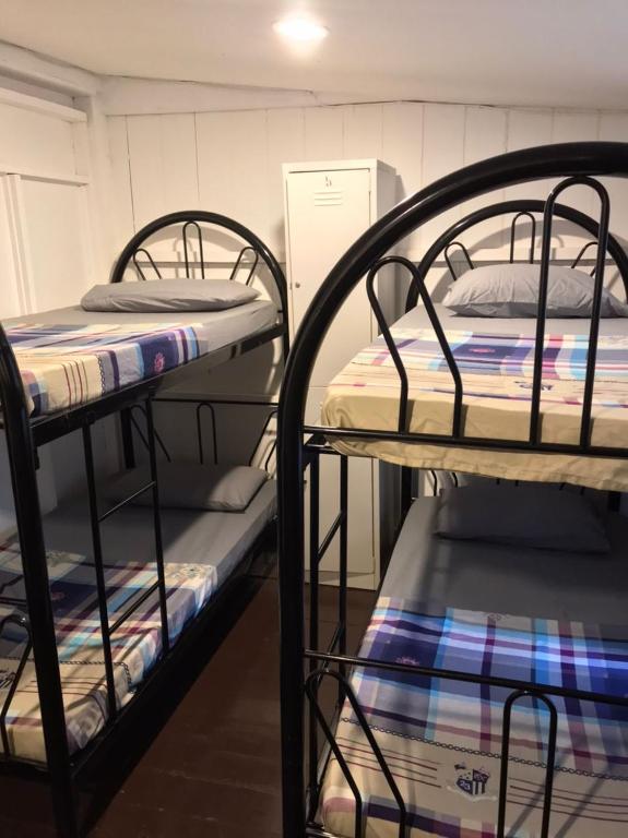 Kenyalang Urban Homestay - Suite De Tres Habitaciones