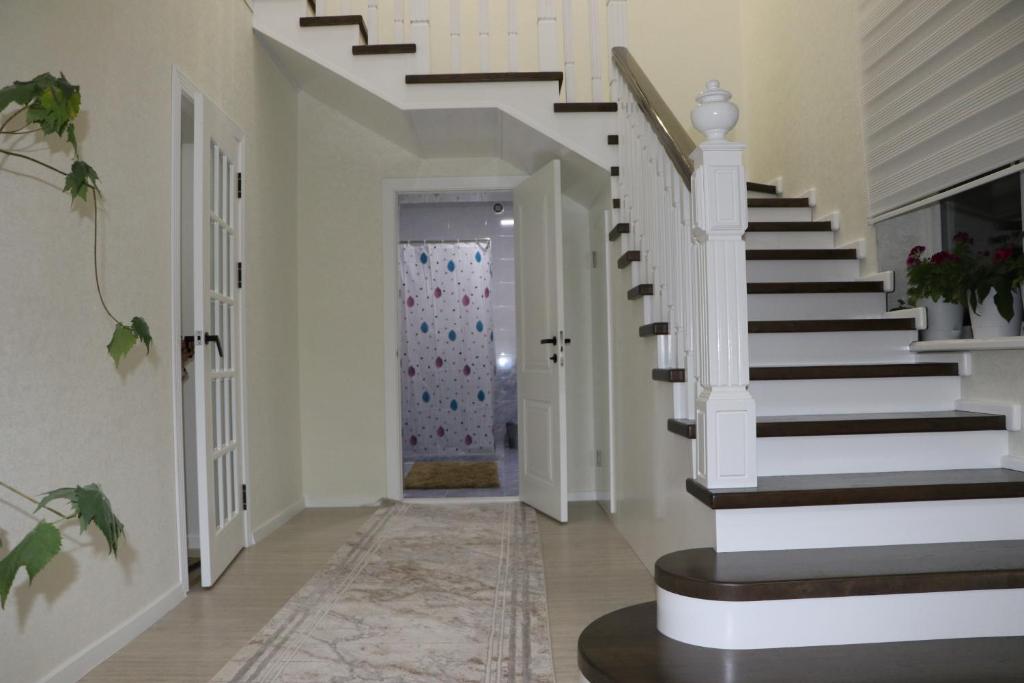 Fotografie z fotogalerie ubytování Guest House Semetei v destinaci Bokonbayevo